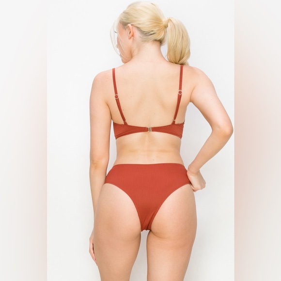 And The Why Ribbed Underwire Plunge Bikini Swimsuits 10010019073 - Picture 3 of 5